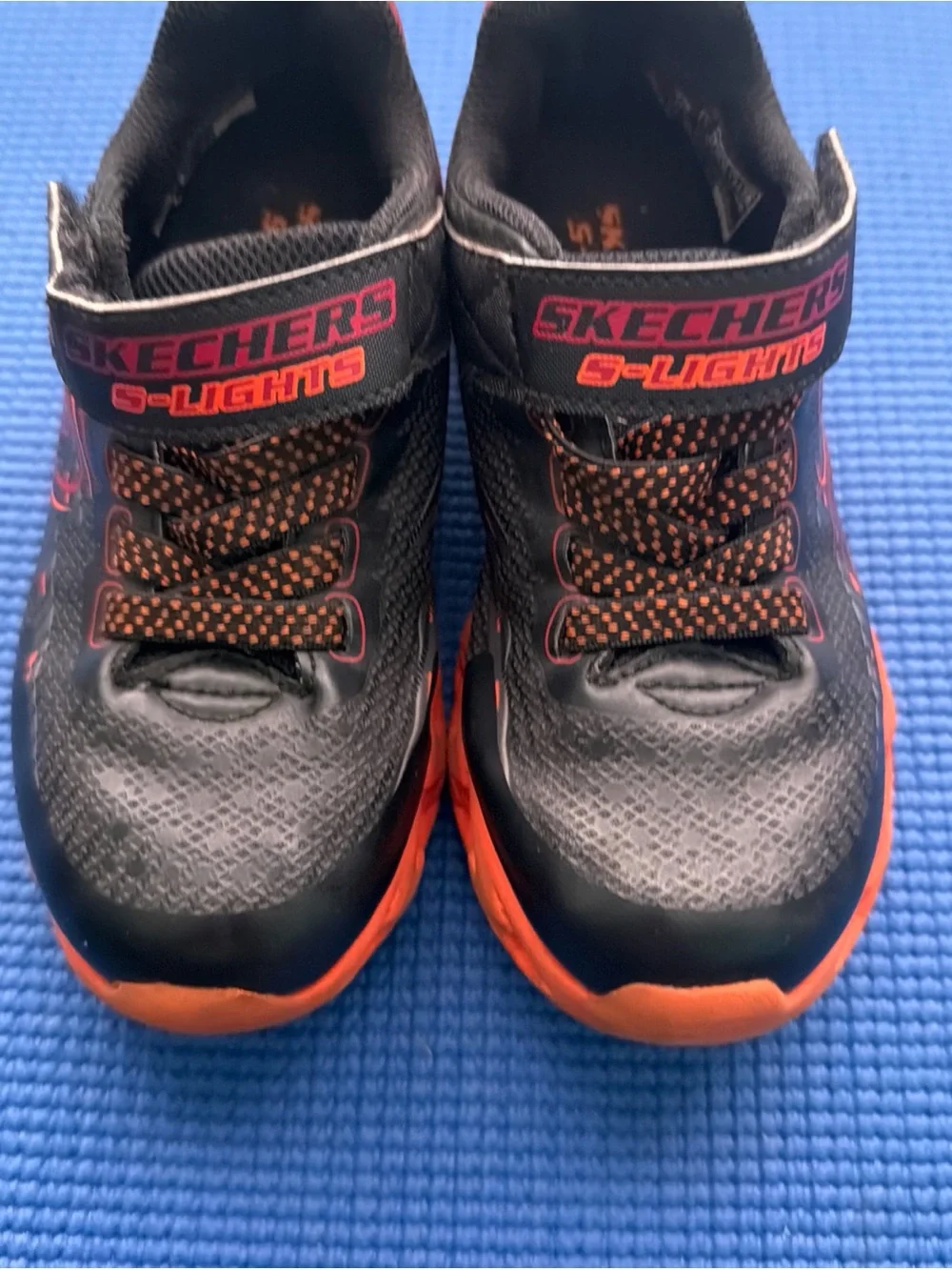 Skechers S-Light Red, Gray Orange BOYS SIZE 12 EXCELLENT • PREOWNED COND